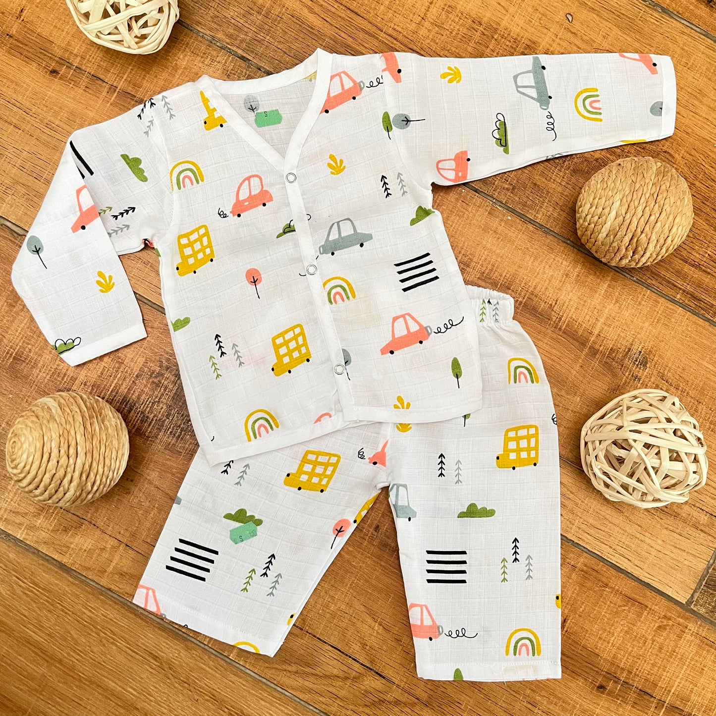 Soft Muslin Full Sleeve Jhabla with Pant (0-3M)