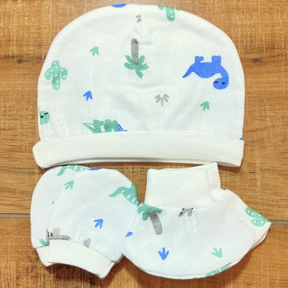 Newborn Gift set 1: Contains Blanket, Caps, Mittens, Caterpillar