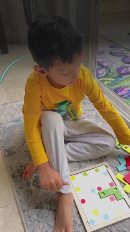 Geometric Block Game